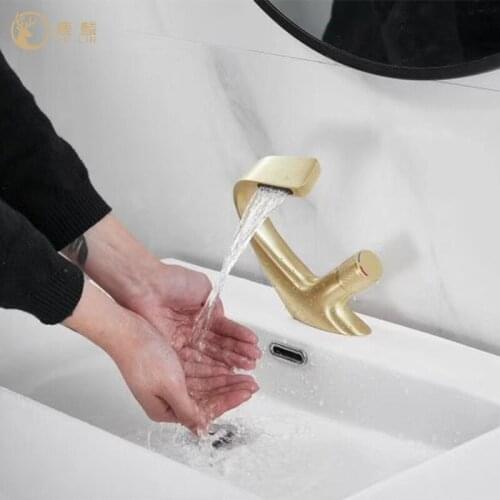Bathroom Accessories Waterfall Faucet Single Hole Basin Faucet Brass Bathroom Vanity Black Gold Faucet Bathroom Accessories Set