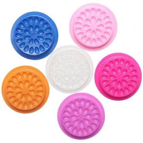 50 Pcs Glue Gasket Eyelash Glue Holder Adhesive Pallet Eyelash Extension Glue Pads Stand on Eyelash Plastic Glue Holder