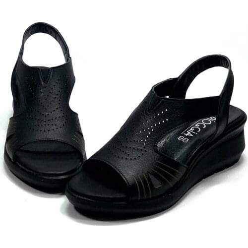 WOMAN. BLACK summer 100% leather sandals. 5.5 cm heel height. 2 cm platform .ultra comfortable. new season . orthopedic. quality