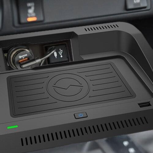 10W QI car wireless charger for Toyota RAV4 RAV 4 2019 2020 2021 mobile phone charger charging case charging phone holder