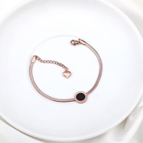 Simple Black Shell Roman Numerals Luxury Rose Gold Snack Chain Stainless Steel Women Bracelets Female Heart Bracelet Jewelry