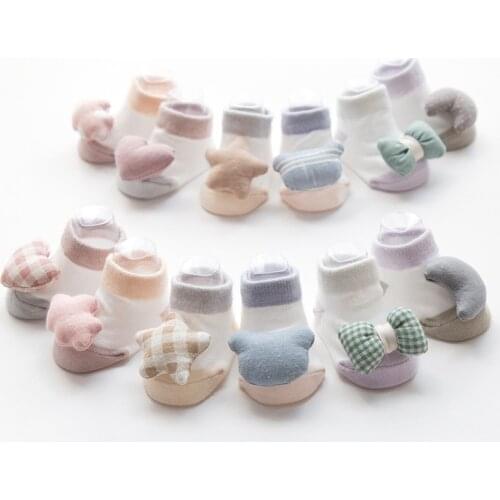Autumn and winter new Korean baby socks cotton baby socks cute doll slip plastic pine newborn 0-1 years newborn warm socks