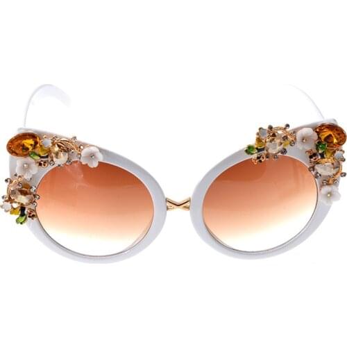 Fashion Design Baroque Sunglasses Woman Shiny Rhinestones Oversized Sunglasses Vintage Shades Ladies Big Sun Glasses Women Gifts