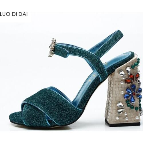 2020 new arrival women wedding shoes peep toe sandals Flora party shoes flowers sandals gladiator sandals diamond high heels