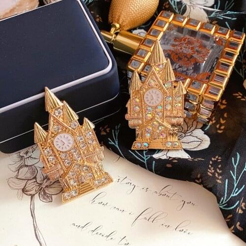 HOSENG Palace Retro Golden Castle Brooch Crystal Rhinestone Women Luxury Party Coat Jewelry Pin Gift HS_8360