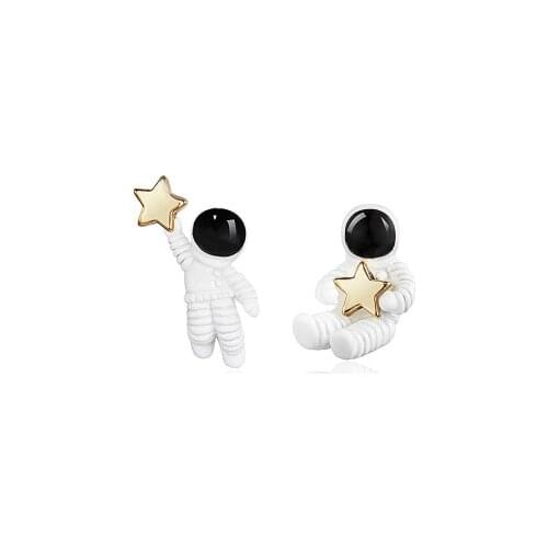New fashion Space Astronaut Pentagonal Star Asymmetric Star Picking Stud Earrings For Women girl Accessories jewelry wholesale