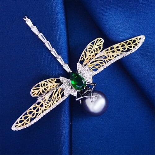 Retro Large Dragonfly Imitation Pearl Brooch Pin Bridal Bouquet Scarf Insect Hollow Female Brooches Pin Luxury Christmas Gift
