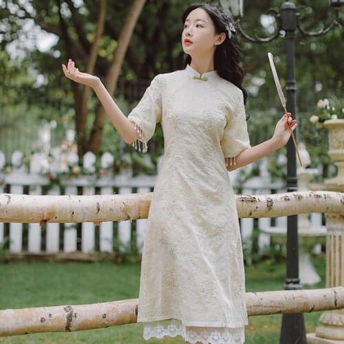Vintage Chinese Style Improved Cheongsam 2021 Summer New Women Stand-up Collar Short Sleeved Embroidered Beaded Dress