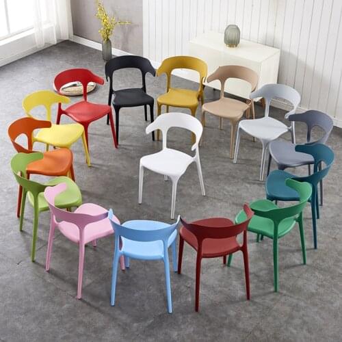 Simple plastic adult chair back stool Nordic office home dining chair office chair leisure ox horn chair