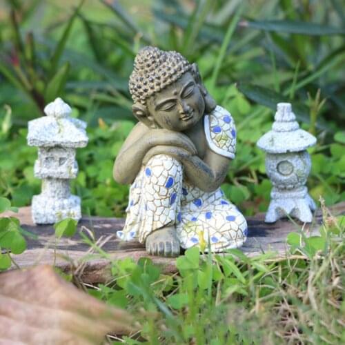 2 Pcs Miniature Pagoda Lantern Statue Oriental Statue Tower Patio Furniture For Home Decor Statue