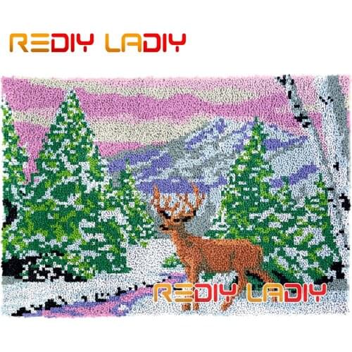 Latch Hook Rug Kits Deer in Snow Plush Wall Tapestry DIY Carpet Rug Thick Yarn Arts Cushion Crocheting Floor Mat Home Decor Gift