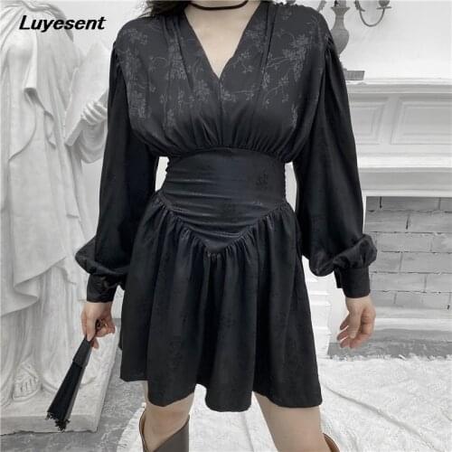 Plus Size Black Gothic Lady Vintage Sexy Mini Dress Lantern Long Sleeve V Neck Floral Women Goth Dresse High Waist Street Cloth