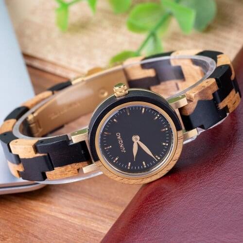 2020 Vintage Sandalwood Watches Fashion Women Quartz Watch Men Wristwatches Ladies Men Sport Casual Watch Gift Good-Looking
