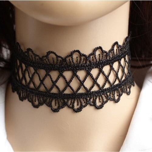 Sexy Hollow Out Black Lace Necklace Short Punk Vintage Necklace with Chain Chic Chamomile Flower necklac