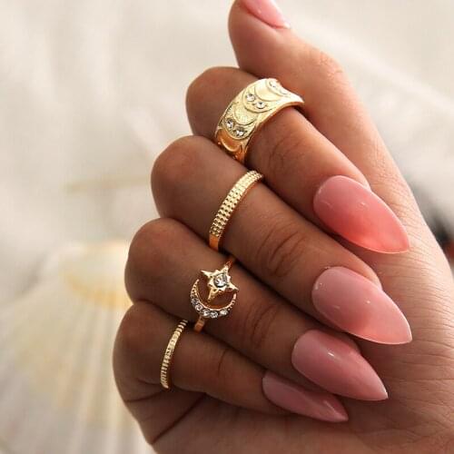 4 Pcs/Set Fashion Gold Color Alloy Moon Star Zircon Crystal Ring Set for Women Retro Metal Cubic Zirconia Joint Ring Gift