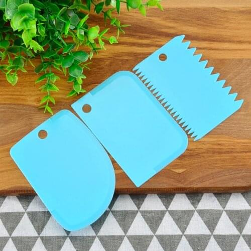 3Pcs Plastic Dough Icing Fondant Scraper Cake Decor Baking Pastry Smoother Tools