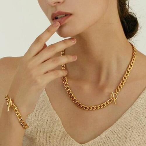 GIRLMIDNIGHT Golden Bracelets