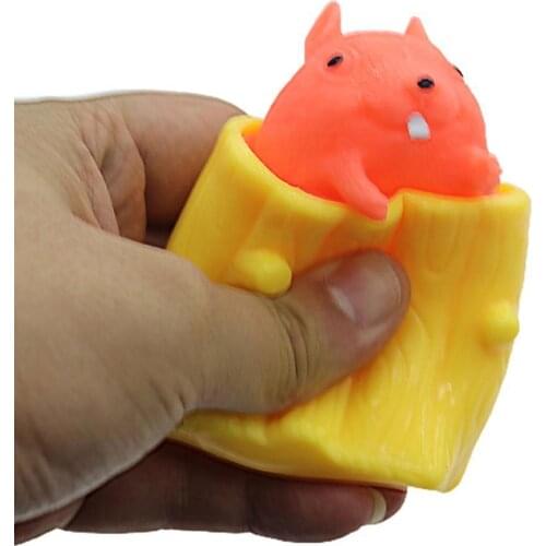 Squeezing Squirrel Cup Tree Stump-Shaped Vent Decompression Toys Kids Adults Unzip Squirrel Fidget Antistress Toys Random Color