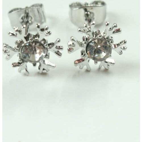 Fashion Small Snowflake Stud Earrings For Women Girls Gold Silver Crystal Earrings Summer Jewelry Gifts