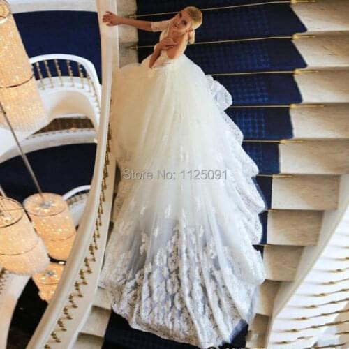 Luxury Off The Shoulder Wedding Dresses A Line 1/2 Half Sleeves Appliques Vintage Lace Cathedral Royal Train Bridal Gowns