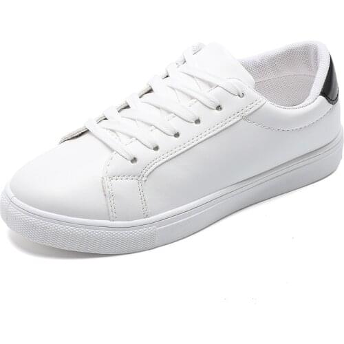 Autumn Woman Shoes Fashion New Woman PU Leather Shoes Ladies Breathable Cute Heart Flats Casual Shoes White Sneakers