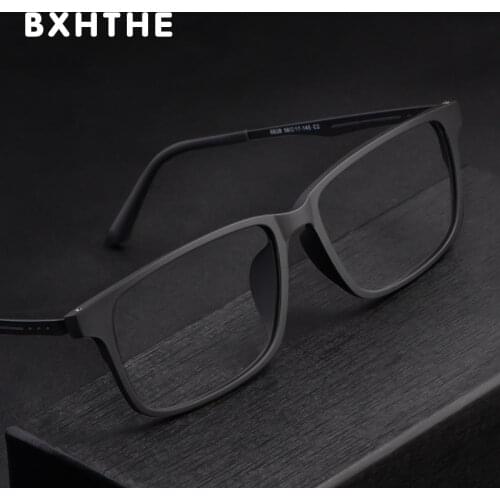 2020 Men Tr90 Optical Glasses Frame Fashion Male Square Ultralight Eye Myopia Prescription Eyeglasses Titanium Leg Eyewear Frame