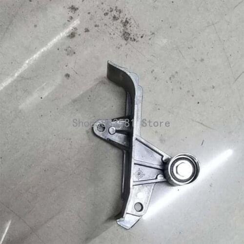 CAR Bracket with guide roller Vol ksw age nAu diS kod aSe atP ass at Toothed belt ANQ AWL BGC Toothed belt guard