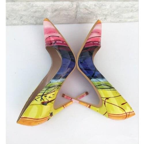 Designer Fashion Brand Women Shoes Yellow Graffiti High Heels Sexy Prom Shoes Pointed Toe Women Pumps Sapato Feminino