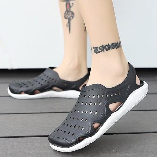 Summer Aqua Shoes Men Swimming Fishing Hollow Out Slip on Water Shoes Sandals Footwear Slippers Male Beach Water Shoes