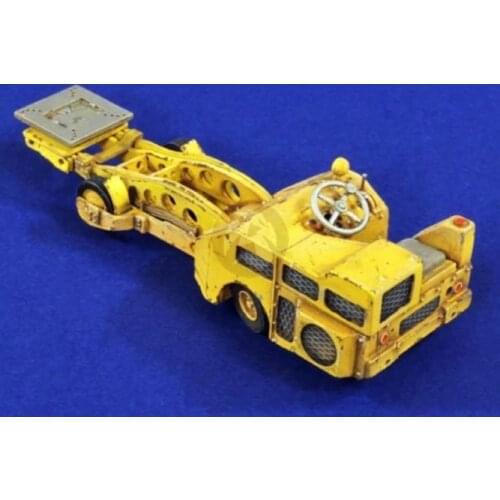 1:48 scale die-cast resin war scene model resin aircraft field service vehicle assembly model (no sticker)