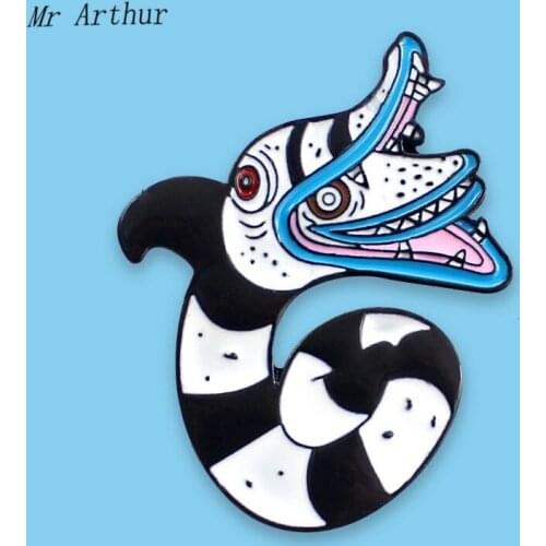 Animal Bee Enamel Pin Purple Queen Bee Badge Brooch Backpack Clothes Lapel Pin Animal Jewelry Gift for Friends Girls Women