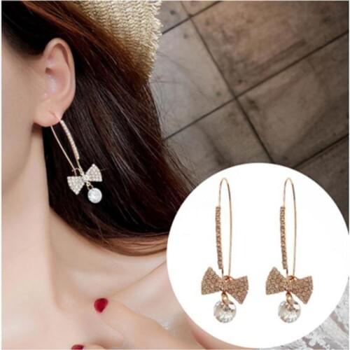 2021 Korean Fashion Earrings Temperament Personality Net Red Wild New Bow Crystal Long Sweet Earrings Womens Clothing Orecchini