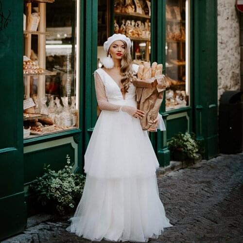 Fairy Dotted Tulle Long Sleeves Wedding Dress 2021 Vintage V Neck A Line Floor Length Simple Bridal Dresses