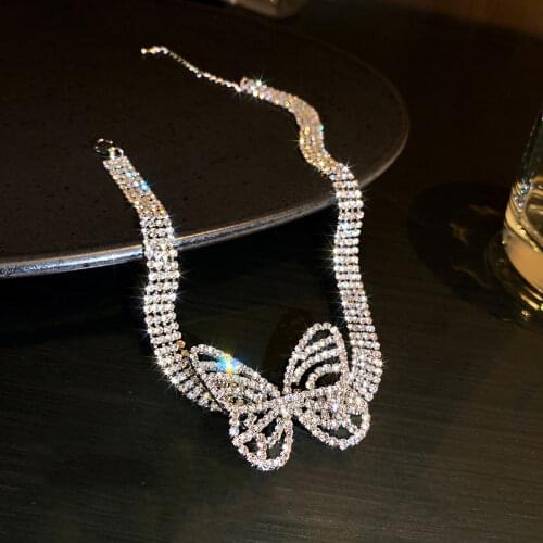 Fashion Big Butterfly Necklace Rhinestone Clavicle Chain for Women Bling Vintage Choker New French Romantic Style Party Jewelry