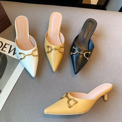 2021 Brand Designer Women Slippers Thin High Heel Slip On Mules Shoes Ladies British Buckle Slides Pointed Toe Summer Sandals Sh