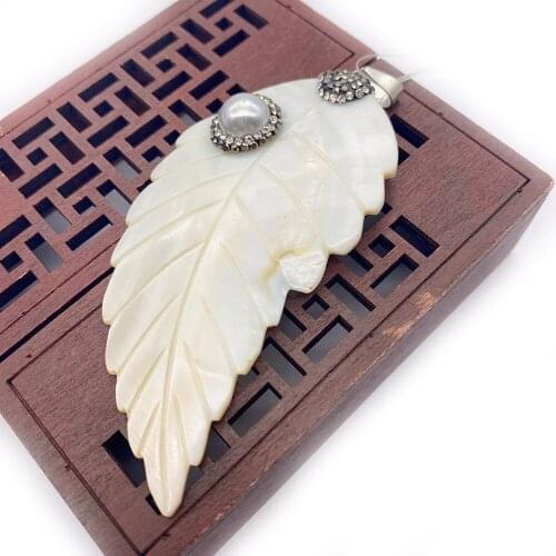 Natural freshwater shell white leaf-shaped carved pearl DIY jewelry making necklace accessories gift decoration 41x85mm
