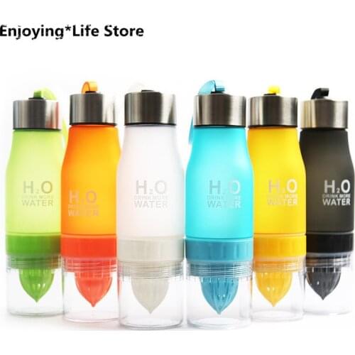 New Sports Plastic Round Water Cup Portable Rope Outdoor Climbing Sports Water Bottle for Kids