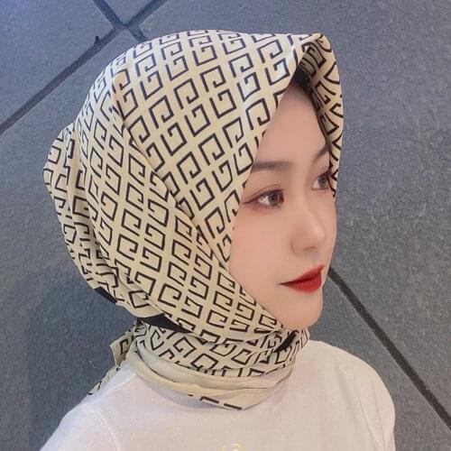 4-colors High quality lady Beach silk scarf New style headscarf Women fashion G pattern large square scarf Luxury Travel Shawl