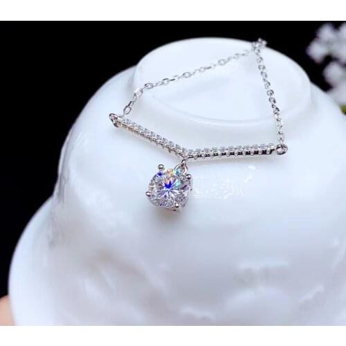 Pouring shiny moisanite gemstone necklace women silver necklace jewelry 925 sterling silver birthday gift collarbone necklace