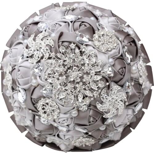 Luxurious Diamond Bride Bridesmaid Bouquet Dark Gray Pearl Rhinestone Satin Rose Bouquet Diy Wedding Church Decoration SH013