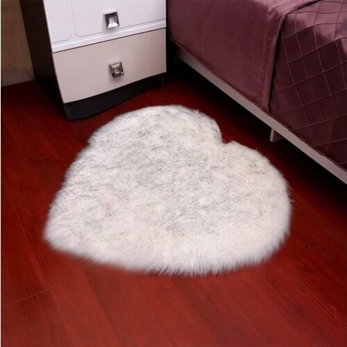 Sheepskin Fluffy Plush Heart Large Carpets for Living Room Bedroom Soft Faux Fur Wool Big Area Rugs Floor Mat Home Decoration