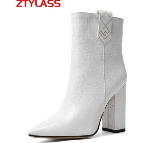Autumn Women Boots Snake Print Pu Leather Ankle Boots Square High Heel Pointed Toe Zipper Boots Winter Fashion Shoes Black White