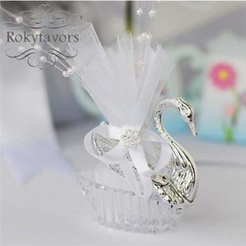 Free Shipping 100pcs Romantic Swan Favor Holder Swan Candy Boxes Wedding Favors Party Reception Table Decoration