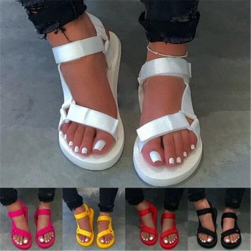 Ladies outdoor beach slippers 2021 new womens summer soft bottom non-slip foam sandals durable bottom sandals