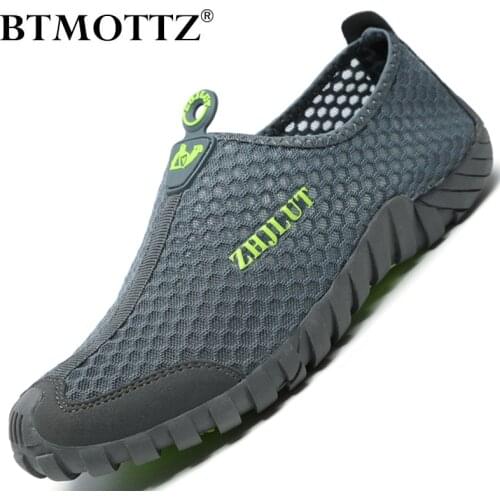 Summer Men Casual Shoes Lightweight Sneakers Couples Breathable Mesh Outdoor Hiking Shoes Fashion Trendy Sneakers Zapatos Hombre