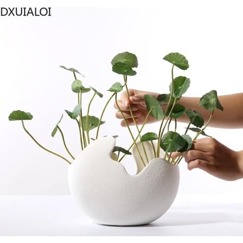 Nordic style ceramic vase creative Nordic modern white eggshell flower arrangement crafts decor Home decoration accessories gift