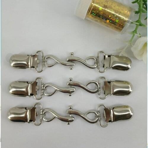 Europe and the United States anti-light 8 word shawl buckle clip glossy sweater clip brooch scarves buckle T-shirt corner buckle