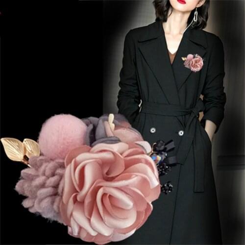 Handmade Plush Flower Brooch Pins Cloth Art Crystal Corsage Scarf Buckle Lapel Pin Brooches for Jewelry Clothing Accessories