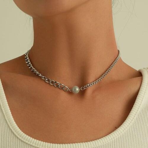 Vintage Asymmetrical Thick Chain Pearl Choker Necklace Women Simple Temperament Geometric Clavicle Necklace Colar Jewelry Gift