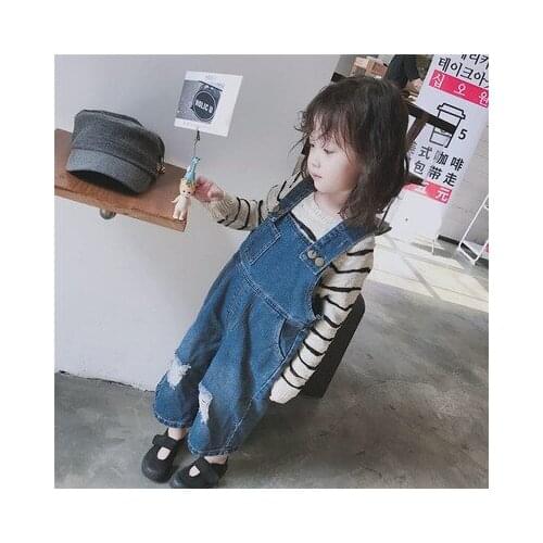 Baby Girl Denim Pants Fashion Brand New Childrens Overalls Jeans Kids Girls Loose Casual Denim Pants Baby Cowboy Suspender Pant